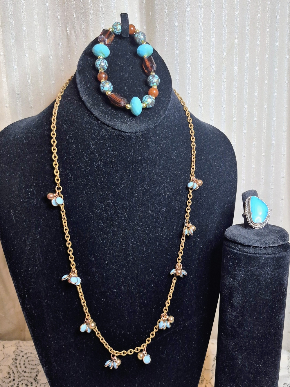 Chasseur Designer Turquoise Gold Necklace & Size 6 Artisan Ring Set